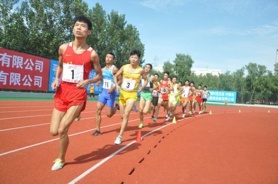 全國中學生田徑錦標賽  海南僑中隊呂靈奪女子100米欄金牌 