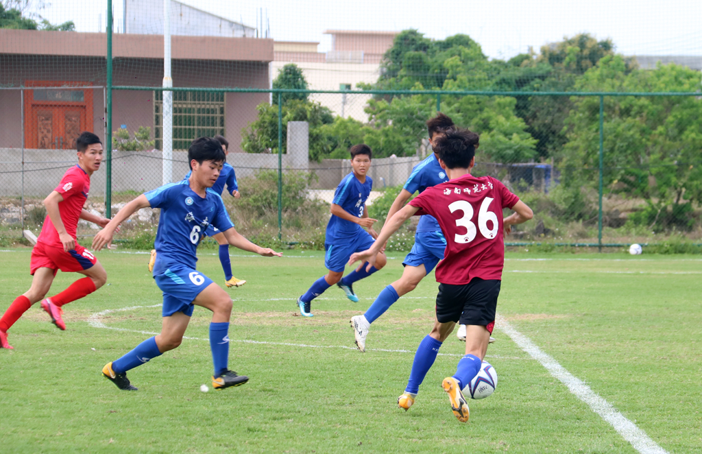 備戰(zhàn)全運會，海南U18男足熱身賽0:4不敵海師大